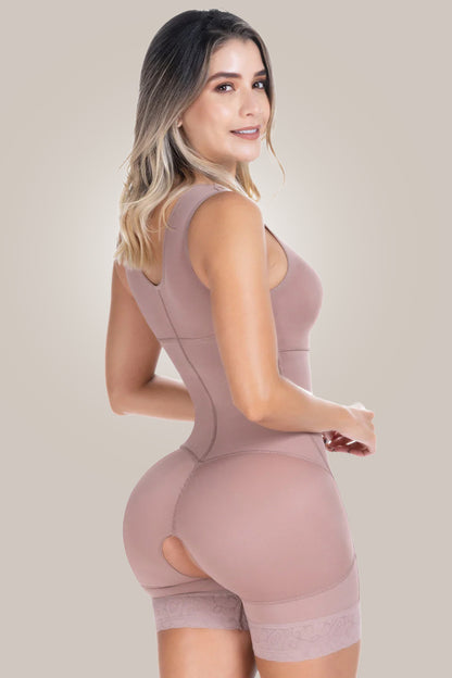 Postpartum Faja on model side view