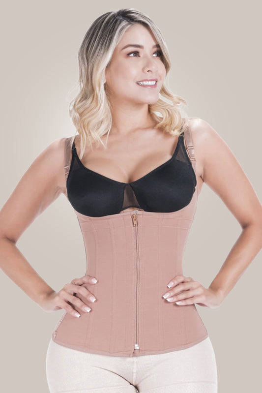 Woman wearing Waist trainers-front